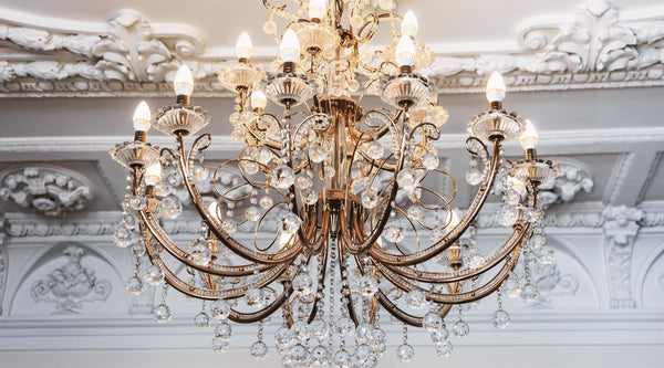 How to Use Chandeliers to Create Ambience in Different Rooms