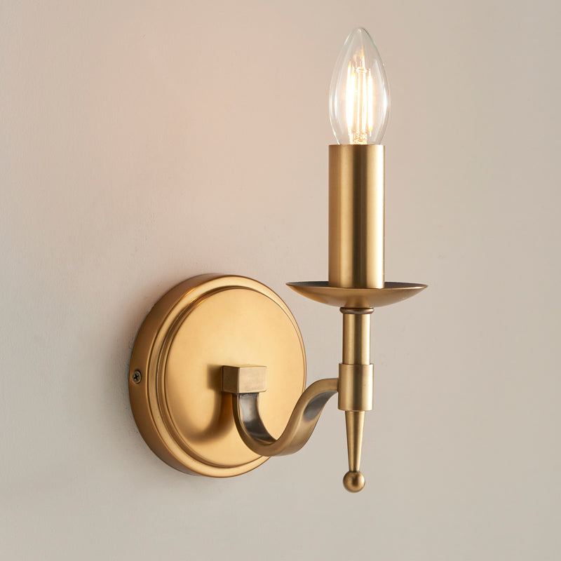 Stanford 1 Light Wall Light in Antique Brass